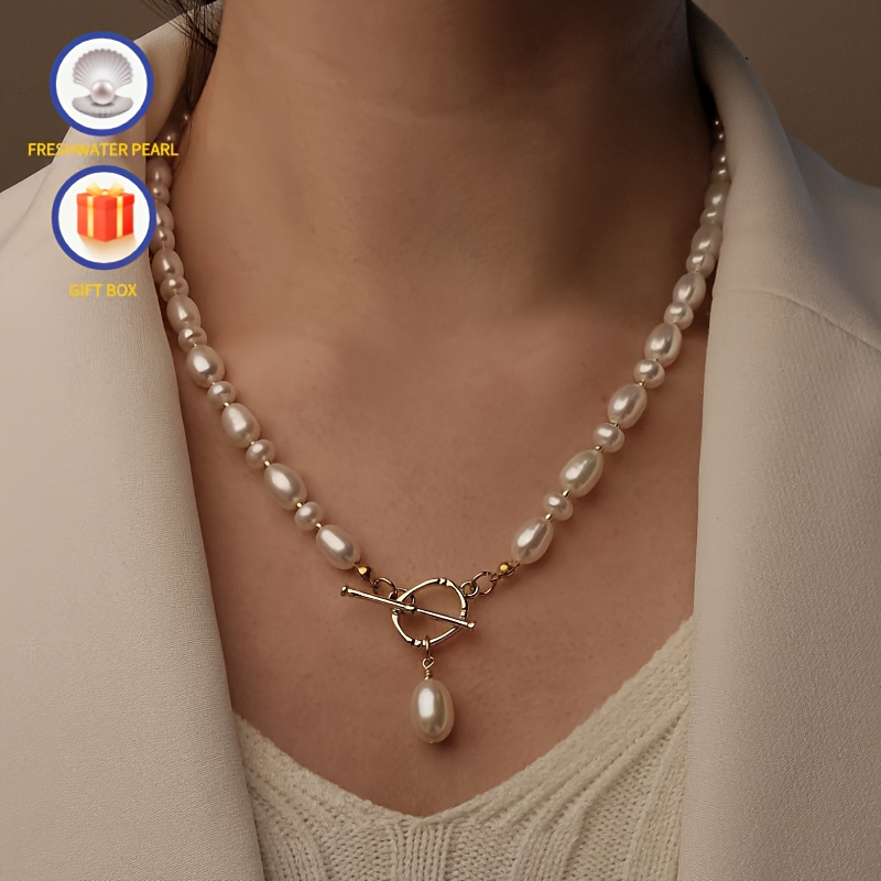 Natural Freshwater Pearls Necklace and Dangle Earrings Set