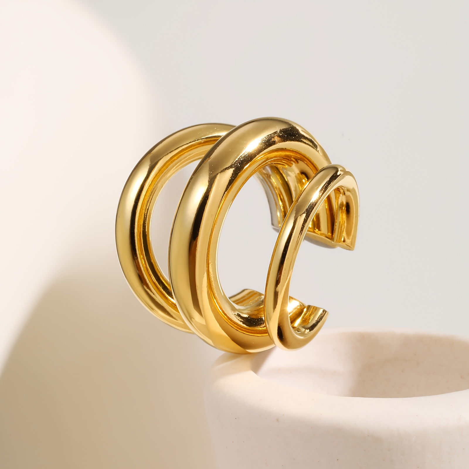 Women's Glossy Thick Tube Multi-Circle Ear Clip