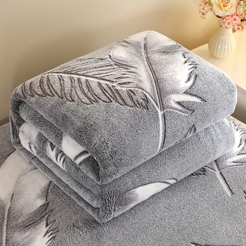 TEMU 1pc Bed Blanket, Plush Blanket