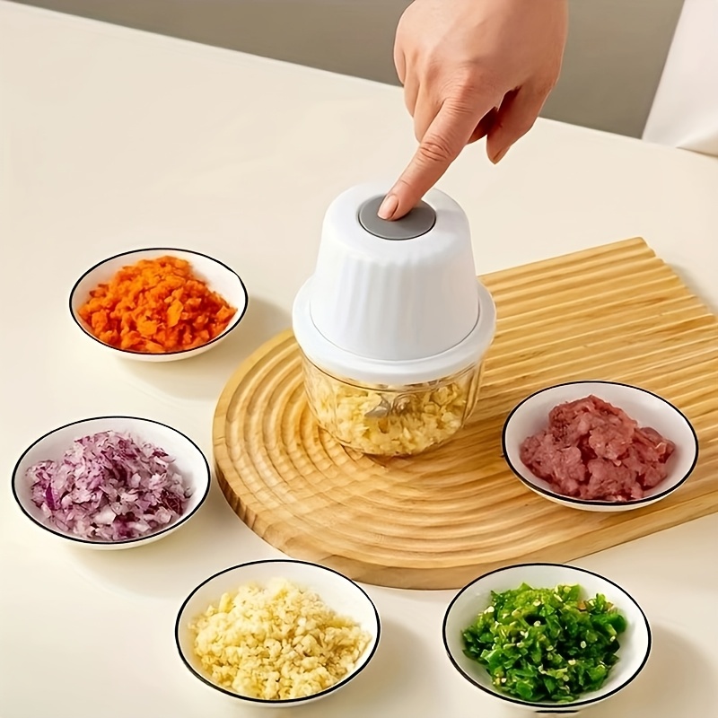 mini kitchen garlic press and chopper electric garlic mincer usb rechargeable crusher Product details 5