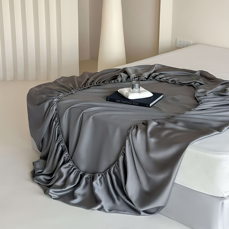 2pcs, Satin Fitted Sheet, 360° Fully Elasticized, Fits 30cm High Mattresses, Fabric Weight 140g, Soft And Comfortable. Suitable For Bed Sizes 90/120/135/ 150/160/ 180/200/ 220cm