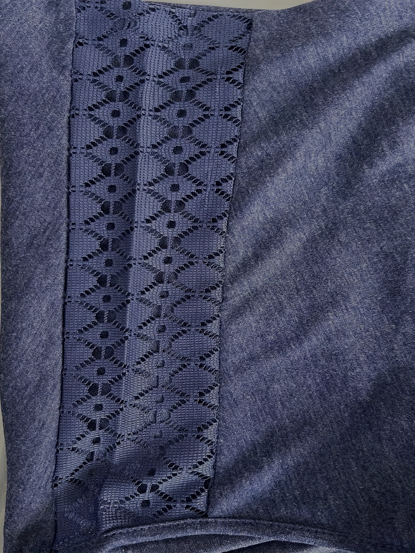 Women'S Plus Size 2024 Summer Fashion V-Neck T-Shirt - Pink with Lace Detail, Short Sleeve, Lightweight & Stretchy Fabric, Casual Wear, Casual Wear Tee | Lace Trim Top | Comfortable Fit, Plus Size Shirts