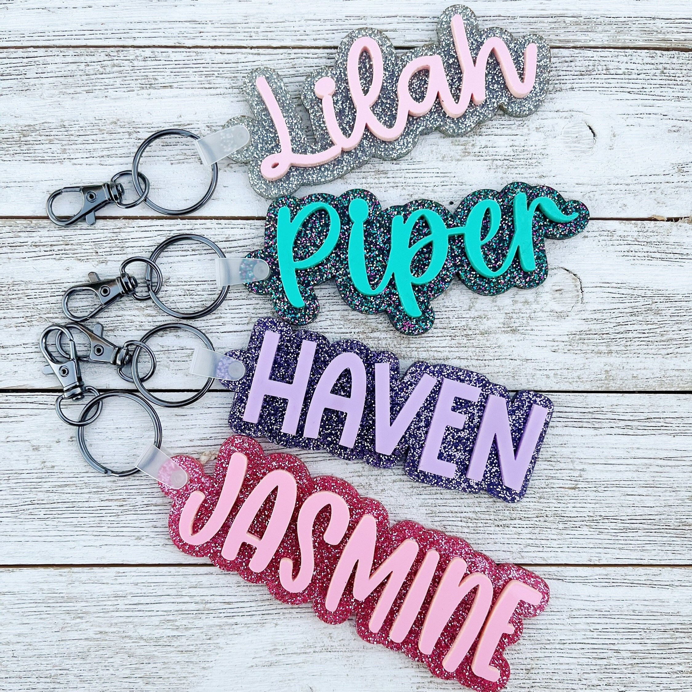 

Custom Acrylic Name Tag Keychain, Personalized Glitter Alphabet, Rectangular Shape, Women' Accessory, Novelty Keyring For Thanksgiving, Back To School Gift, Round Ring Clasp, Single Pack