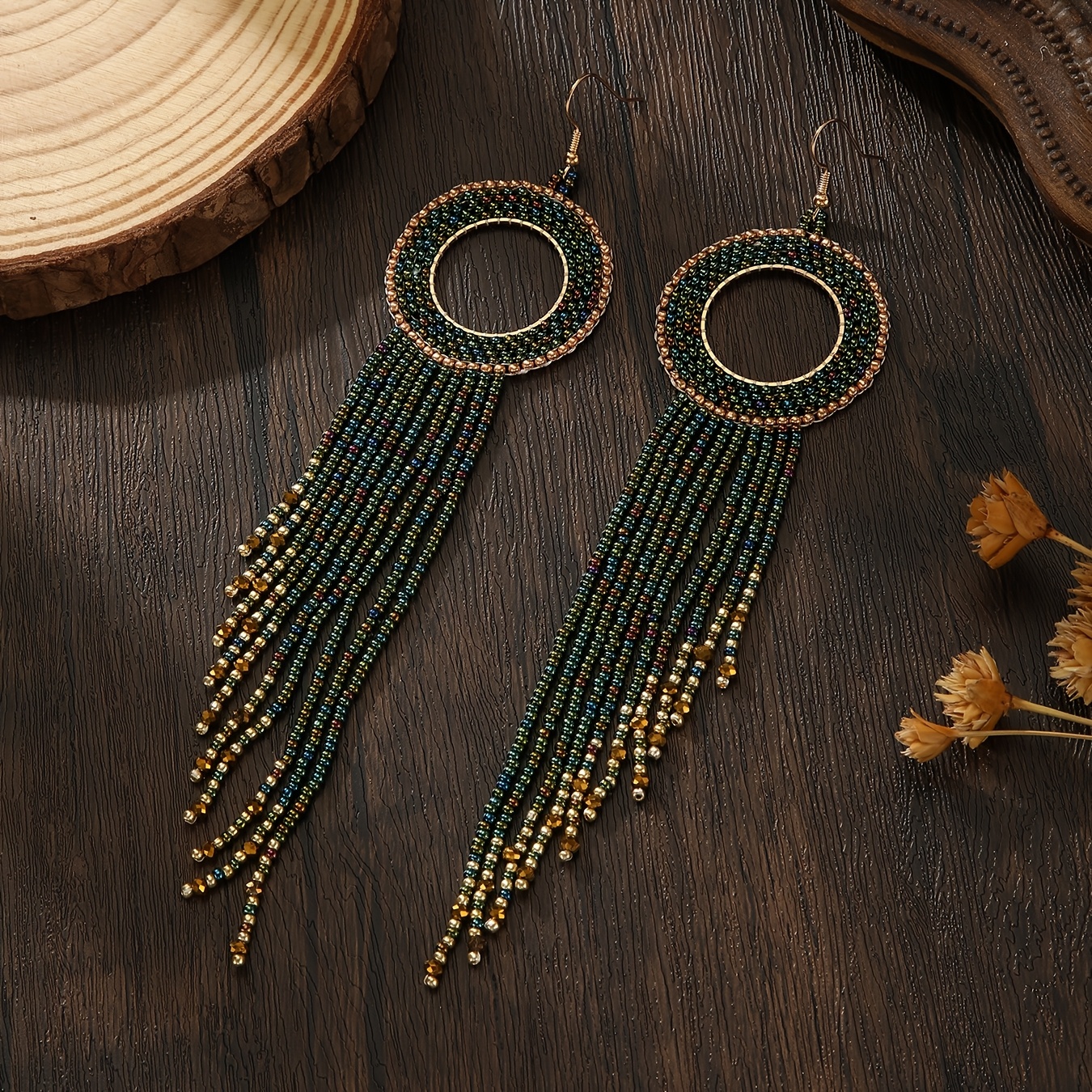 TEMU Pendientes de borlas con cuentas degradadas tejidos a de estilo vintage, pendientes de aro redondos de cuentas de semilla estilo y verde, con