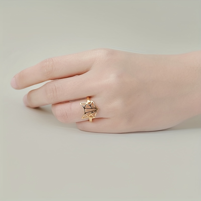 Unisex Hollow Fox Ring Stainless Steel Adjustable Size