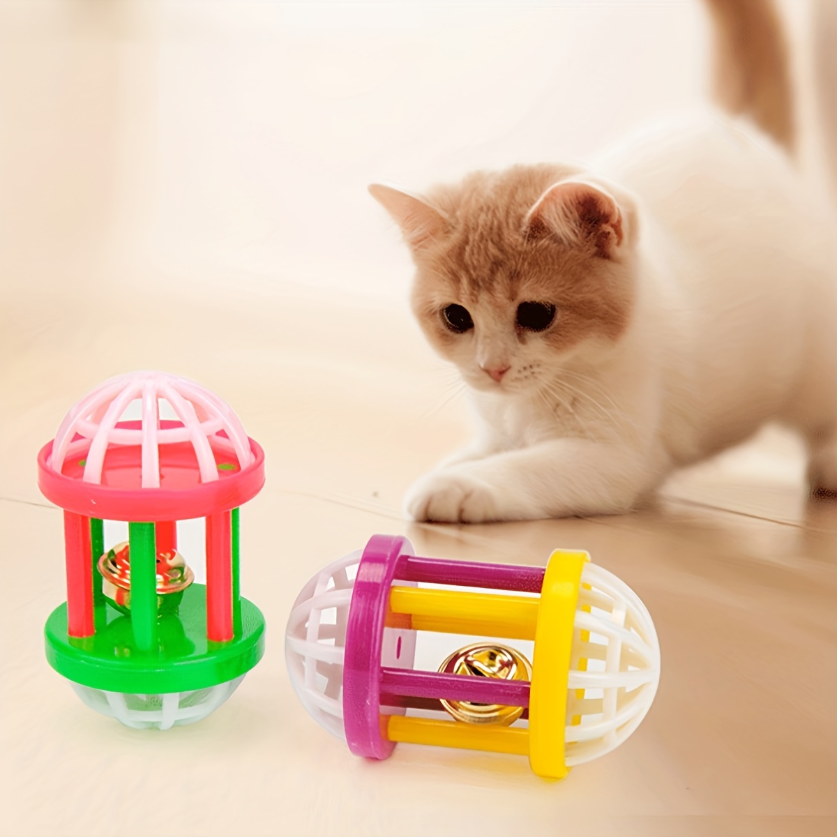 

2 Pieces Of Colored Fun Cat Toy Bell Balls