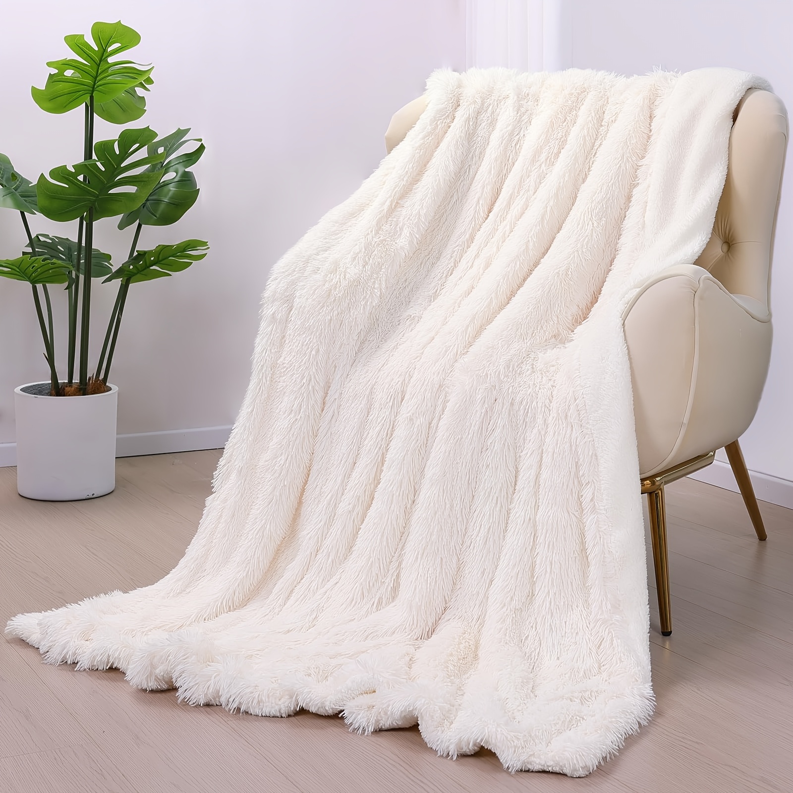 

Style Themed Fur Throw Blanket, Polyester, Machine Washable, All Cozy Fluffy Sofa And Bedspread With Tassel Embellishment, 400-450gsm