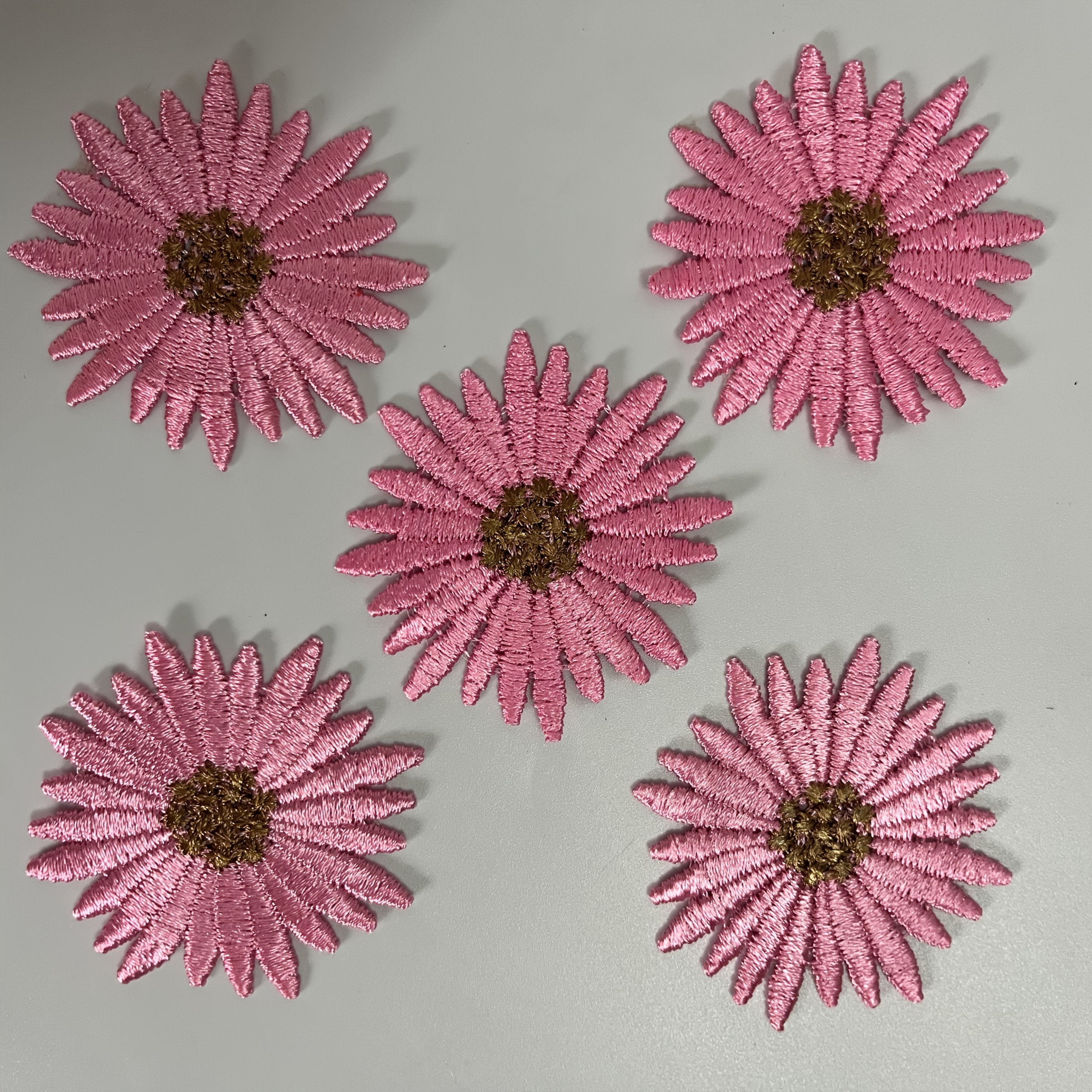 E-shop 5 Stk. rosa Stickaufnäher – Saisonales Nähzubehör für Pullover, Tischdecken, DIY-Geschenke