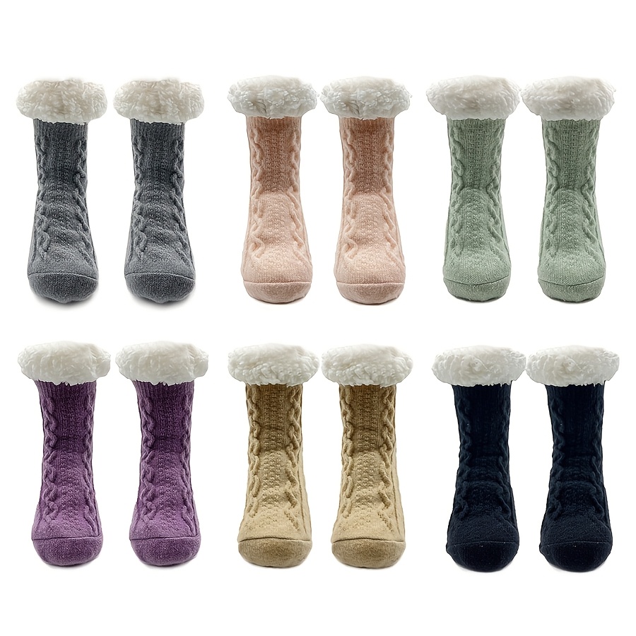 

A Pair Of Thickened And Slipper Socks With A Textured Design, Suitable For Adults To Wear At Home.