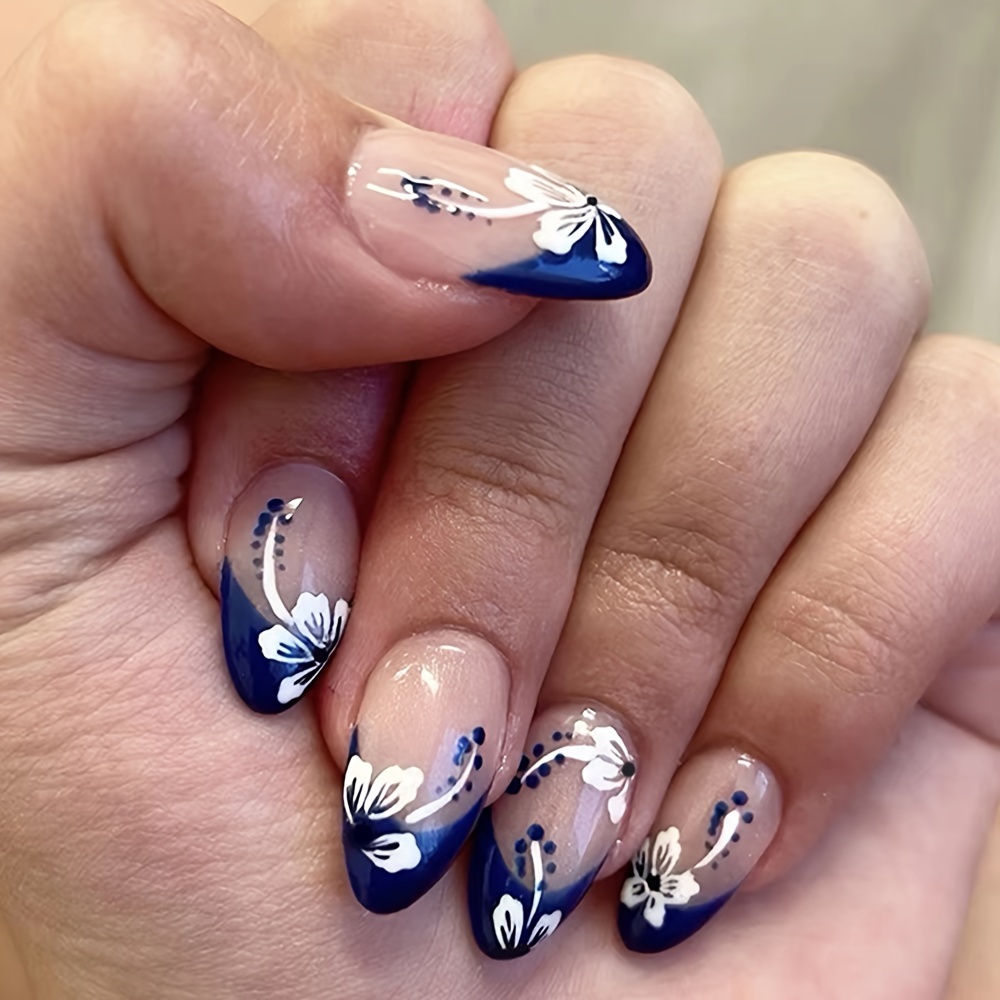 

24-piece Press-on Almond Nails, Summer Blue Floral Nail Art, Wearable Removable False Nails Set