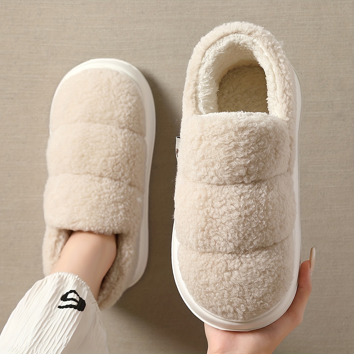 womens plush warm lined cozy slippers winter warm   fur lined house slippers for couples casual indoor outdoor slippers details 1