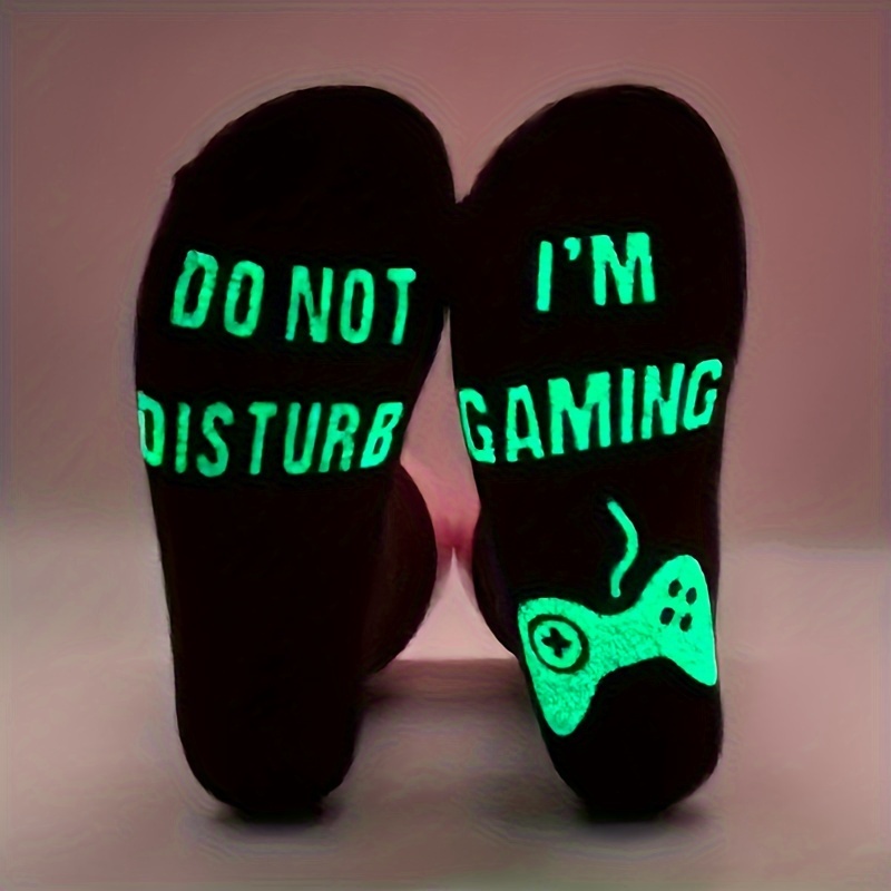 

A Pair Of Men's ' I'm Gaming' Letter Socks With Non Slip Grains, Comfy Breathable Casual Soft & Socks,