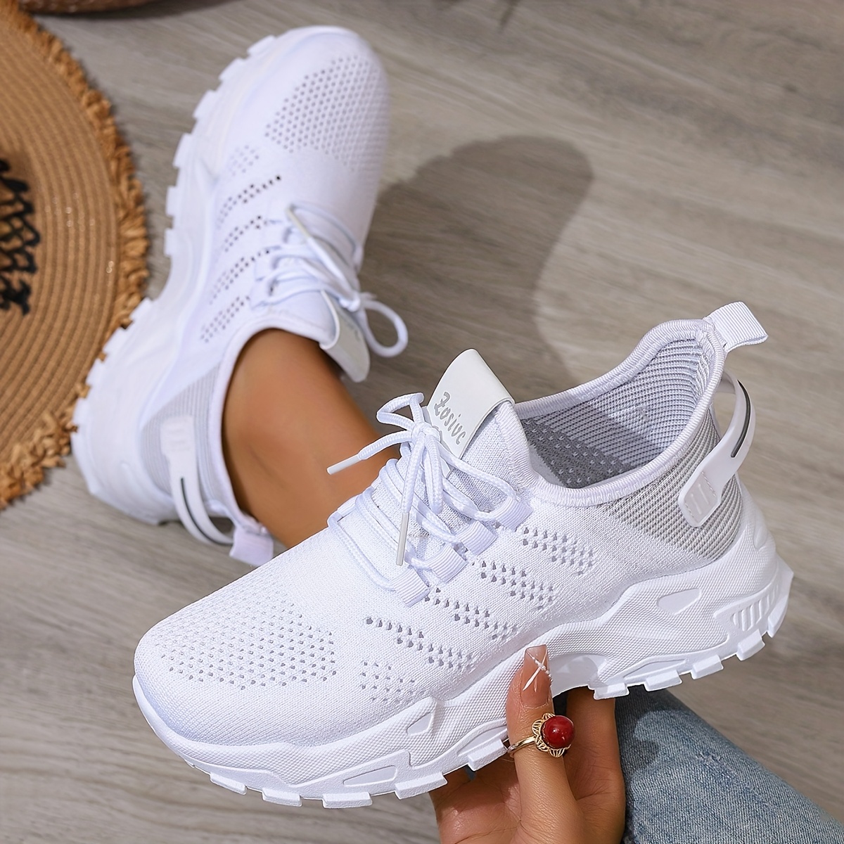 Image of Women's Fashion Breathable Plus Size Knit Sneakers, Spring/autumn New Casual Lightweight Soft- Shoes, Outdoor Comfortable Low-top Running Shoes, Women Shoes
