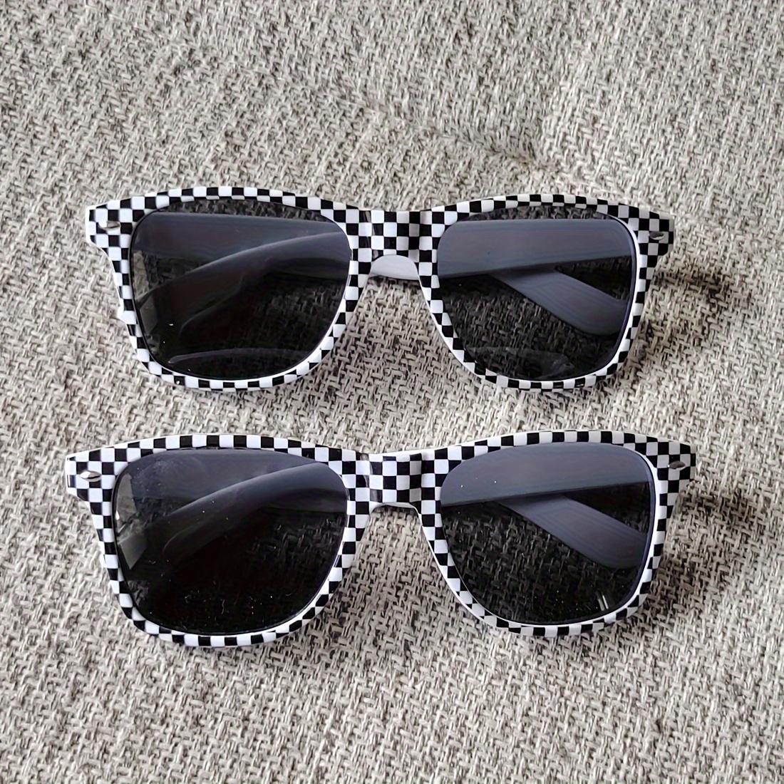 

2- Vintage Racing Glasses, Unisex Black And White Checkered Outdoor Eyewear, Full Rim , , Wide Fit (>139 Mm) For Fishing & Decorative Use