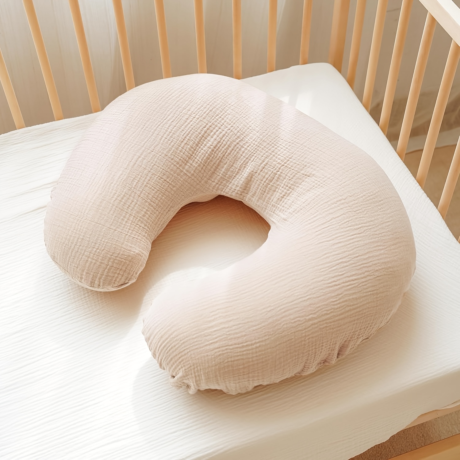 A Set of Two C-Shaped Pillow Covers, Available in Various Colors for Easy Mixing And Matching. The Fabric Is Soft And Skin-Friendly, Non-Irritating, Suitable for Women During Breastfeeding, with Dimensions of 63.5*45.72 cm