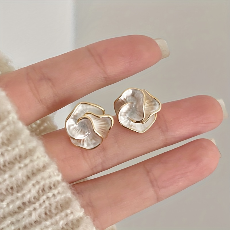 Elegant Camellia Flower Stud Earrings, Vintage Style, Alloy with 925 Silver Ear Post, Women's Fashion Jewelry, All-Season Accessory for Daily & Vacation Wear