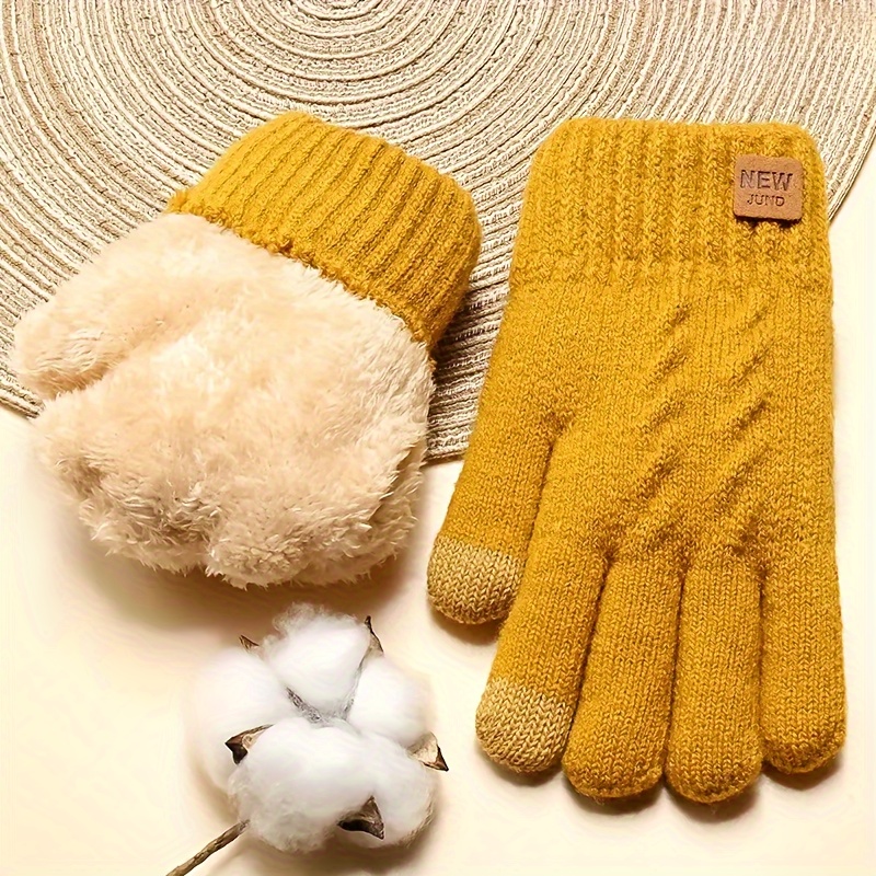 

Touchscreen Compatible Winter Gloves - Warm, Knitted Fabric, Sheepskin Lining, Full Finger Design, Suitable For Outdoor Activities