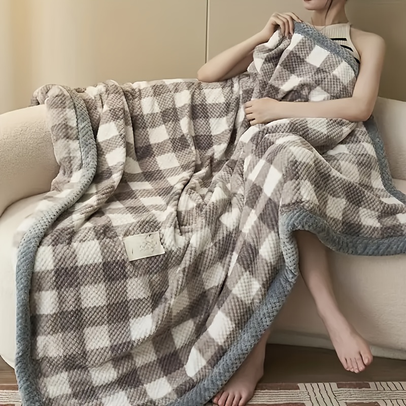 cozy plaid fleece throw blanket soft machine washable black white striped design     for bed sofa or   4 sizes       checkered pattern luxurious textured Product details 7