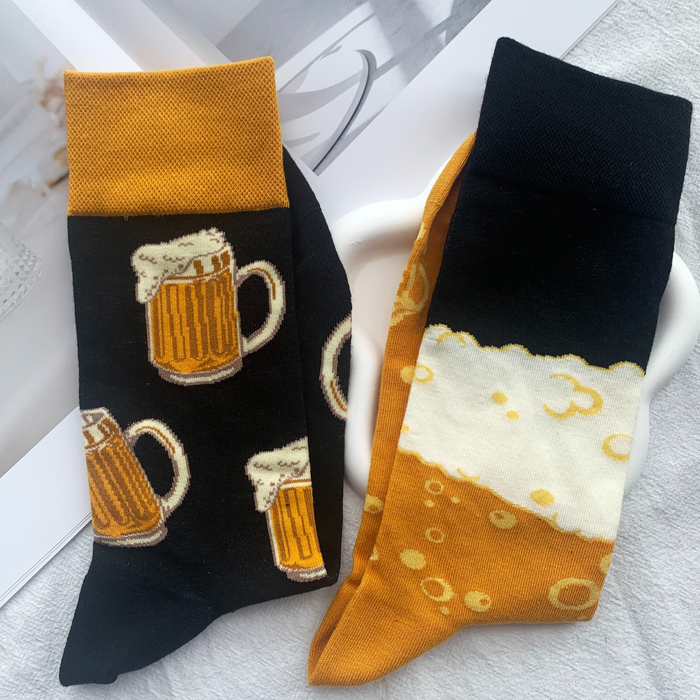 Image of 1 Pair Of Men's Socks, Different On Feet, Ab Socks, Trendy Cartoon Beer Bubbles, Street Fashion Mid-tube Socks