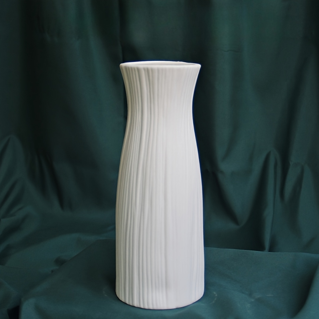 weiße plastikvase kunstblumen trockenblumen vase