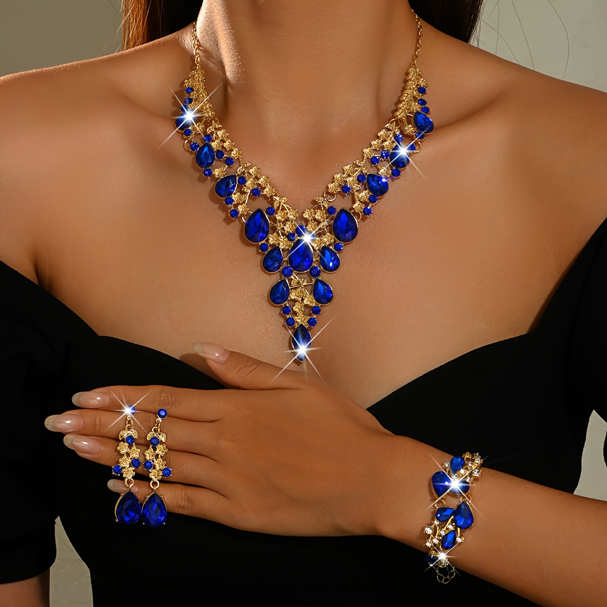 Women's Retro Luxurious Leaf-Shaped Rhinestone 3pcs Set