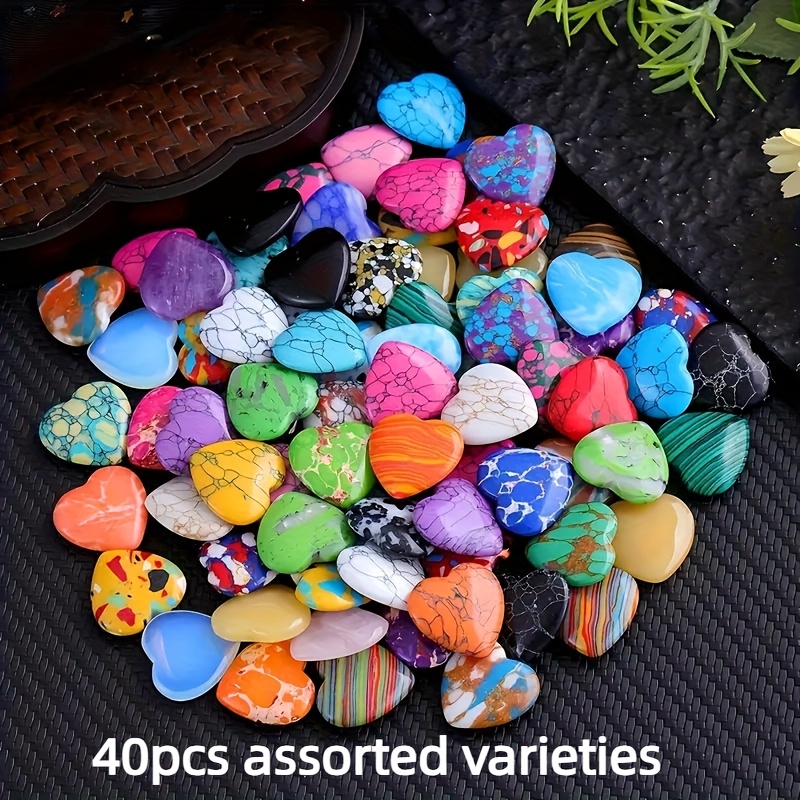 E-shop 40 Stück Gemischter Material Howlite Türkis 2cm Mini Herzen Synthetischer Großpackung - Sortierte Geschnitzte Steine Schmuck Dekoration und
