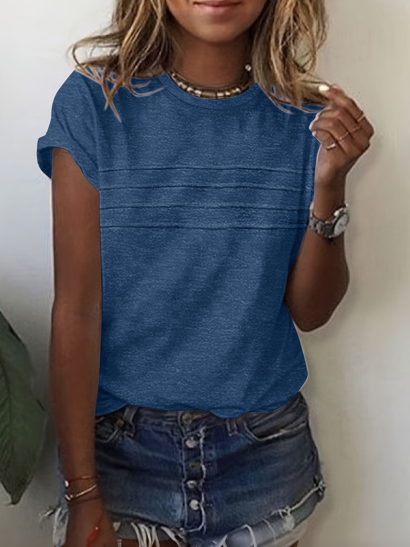 Women'S Stylish Commuting Shirt with Pleated Design at The Chest, Round Neck, And Short Sleeves.