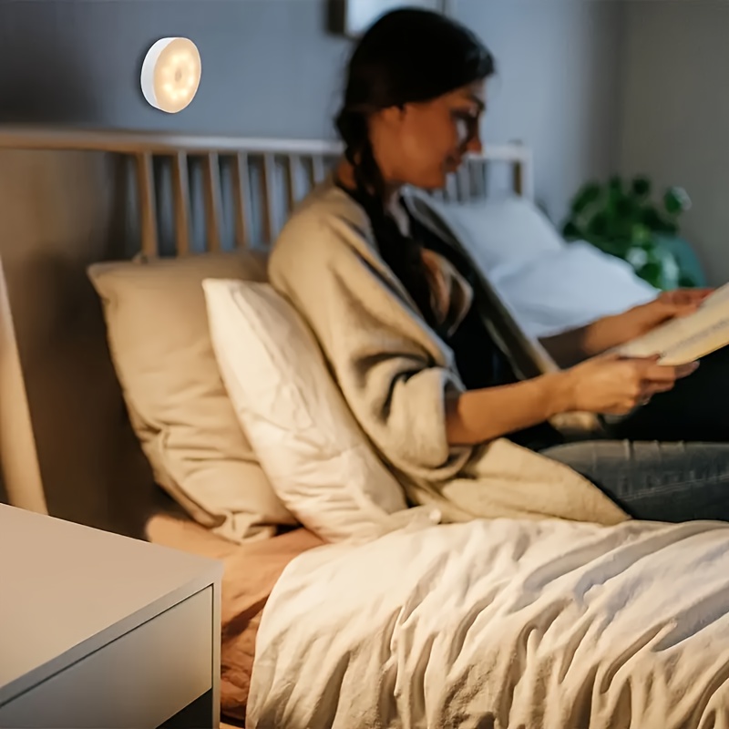 5pcs Smart Motion Sensor LED Night Light, Magnetic Bedside Lamp, Round Staircase Wall Lamp, Charging Desk Lamp for Students' Dormitory Bookshelf, Suitable For Stairs Bedroom Dormitory And Wardrobe, Perfect Creative Gift, Halloween Christmas Holiday