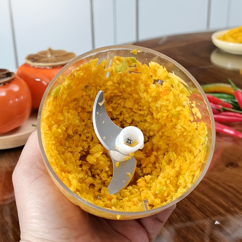   electric food processor vegetable chopper 400ml rechargeable portable meat grinder usb rechargeable garlic and onion chopper suitable for vegetables ginger fruits purees etc in white Product details 2