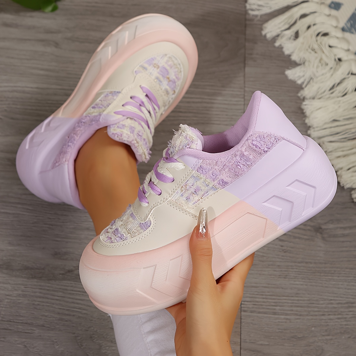 

Women' Colorblock Sneakers - Breathable, Comfortable Lace-up Casual Shoes With Soft Platform Sole