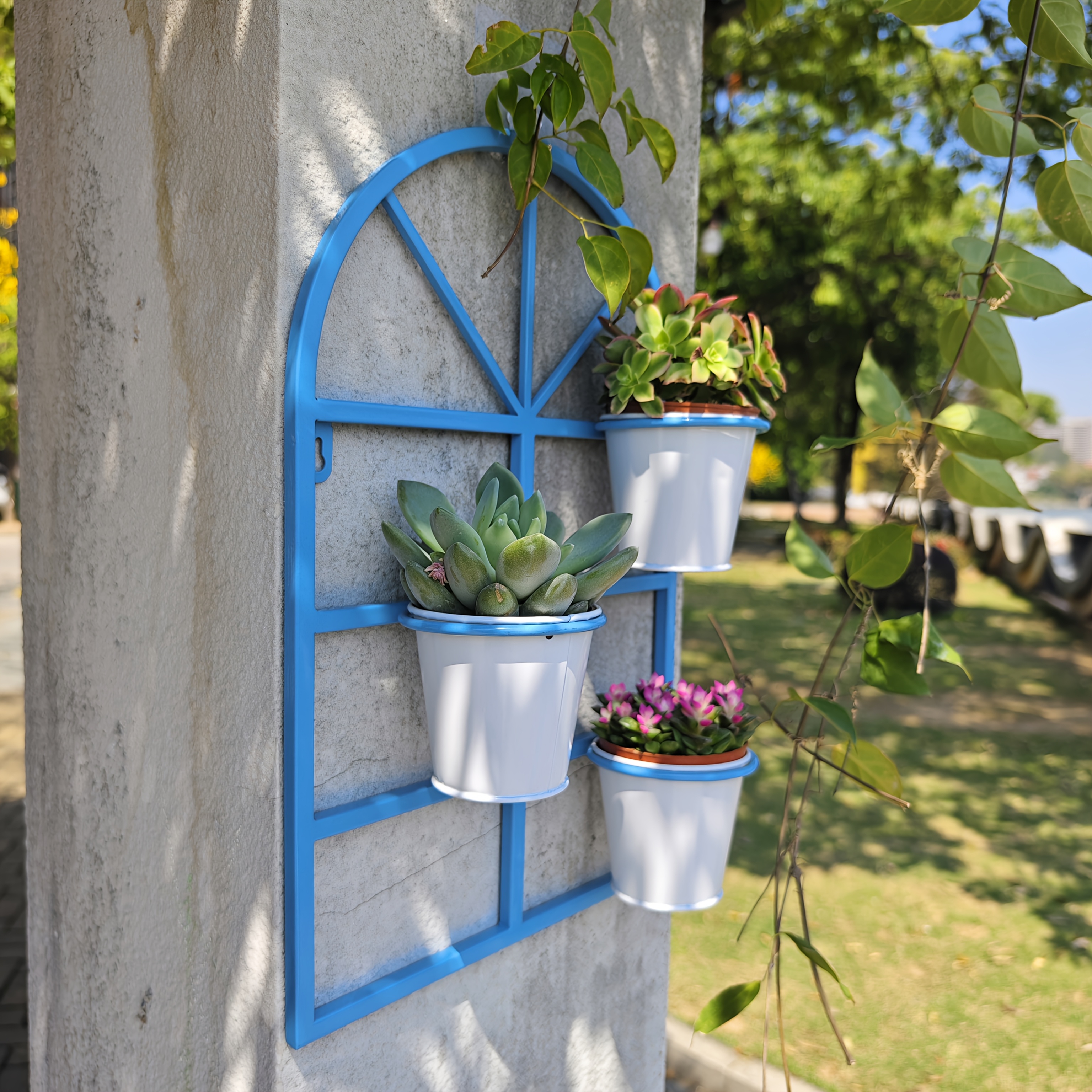 Wrought Iron Window Set with Planter, Rust-Resistant Wall-Mounted Shelf