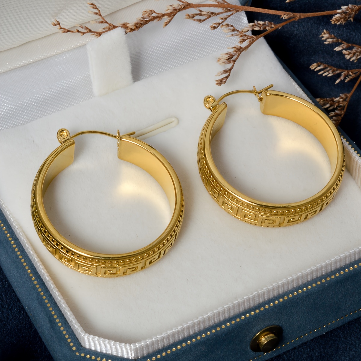 

Vintage Geometric Hoop Earrings: Retro Style, Stainless Steel, Suitable For And Parties