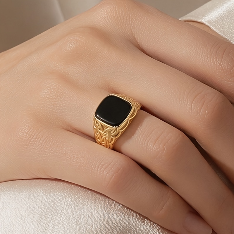 Women's Classic Retro Square Black Agate Ring