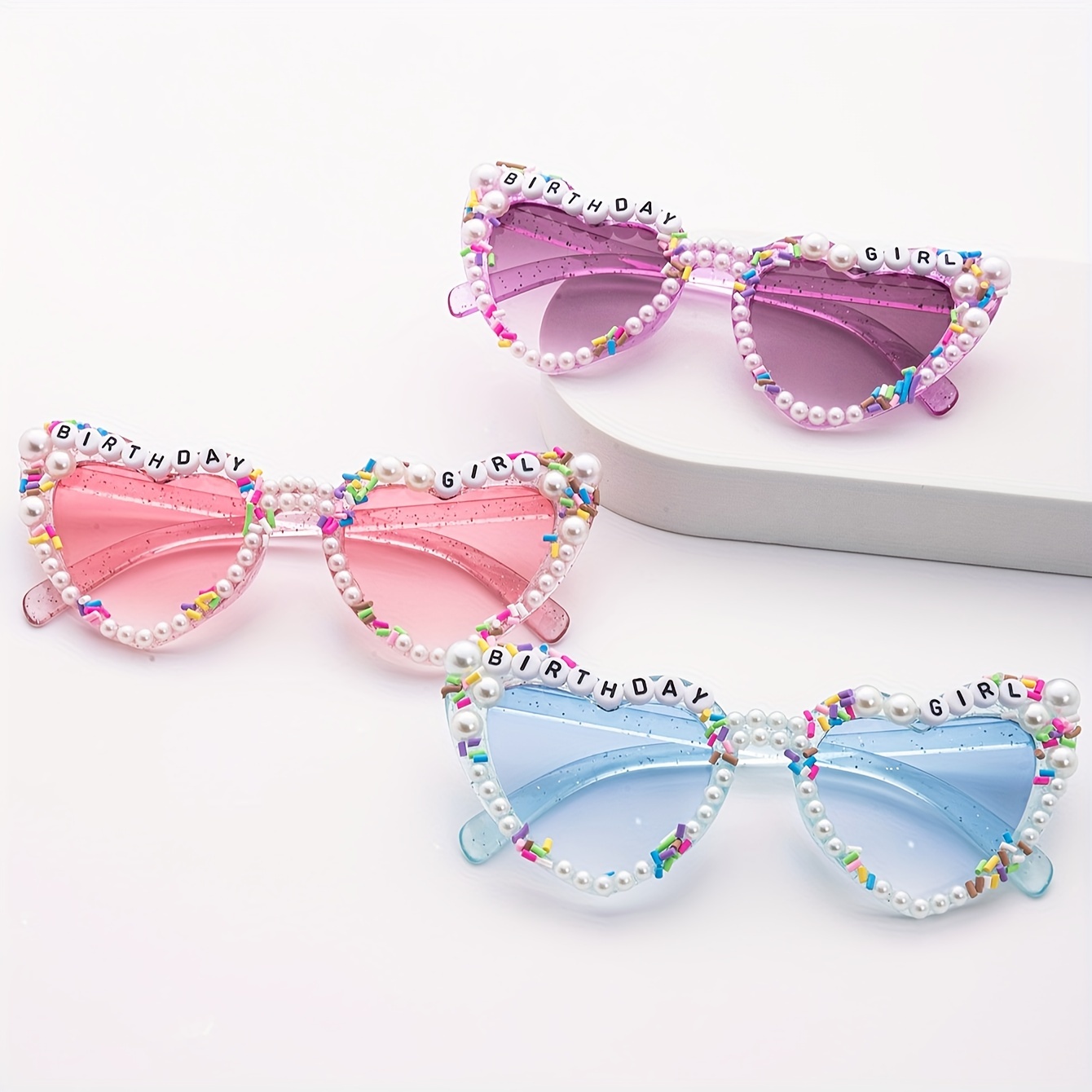 

Lunettes de Mode en de Cœur pour Anniversaire de Fille avec Perles & Paillettes, Verres Dégradés - Parfaites pour les Célébrations de Fête, Monture en Plastique , Décorations de Fête d'Anniversaire