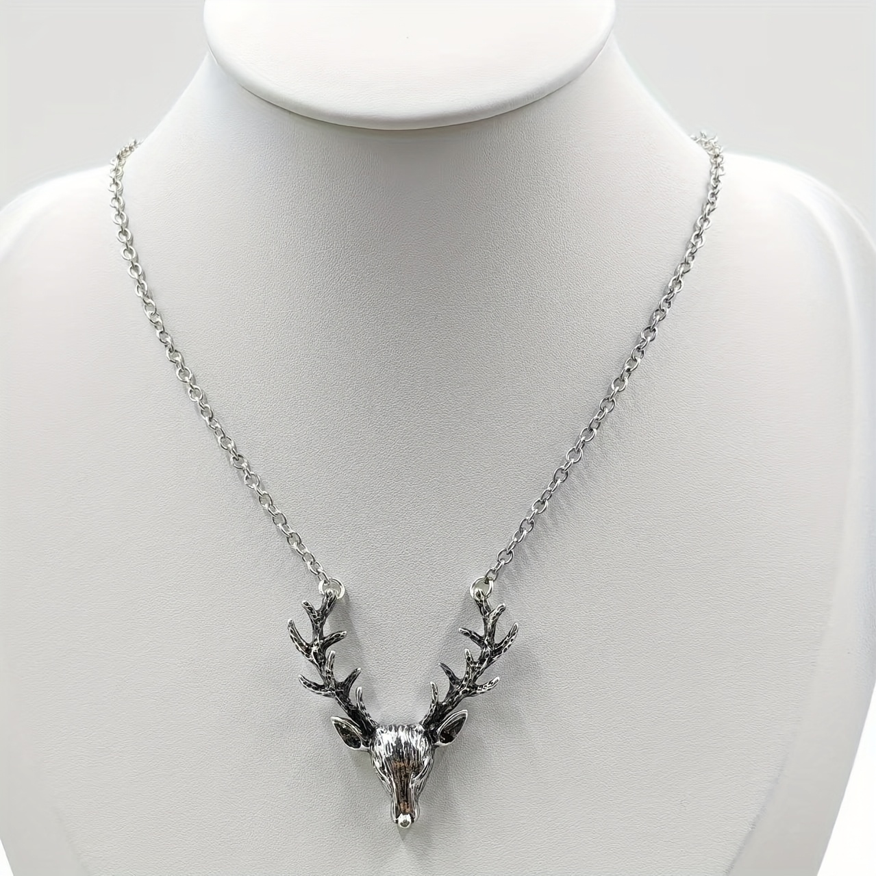 Image of A Silvery Elk Necklace With Three-dimensional Antler Design, Vintage Distressed Finish, A Christmas Atmosphere, Suitable For Forest-inspired Outfits