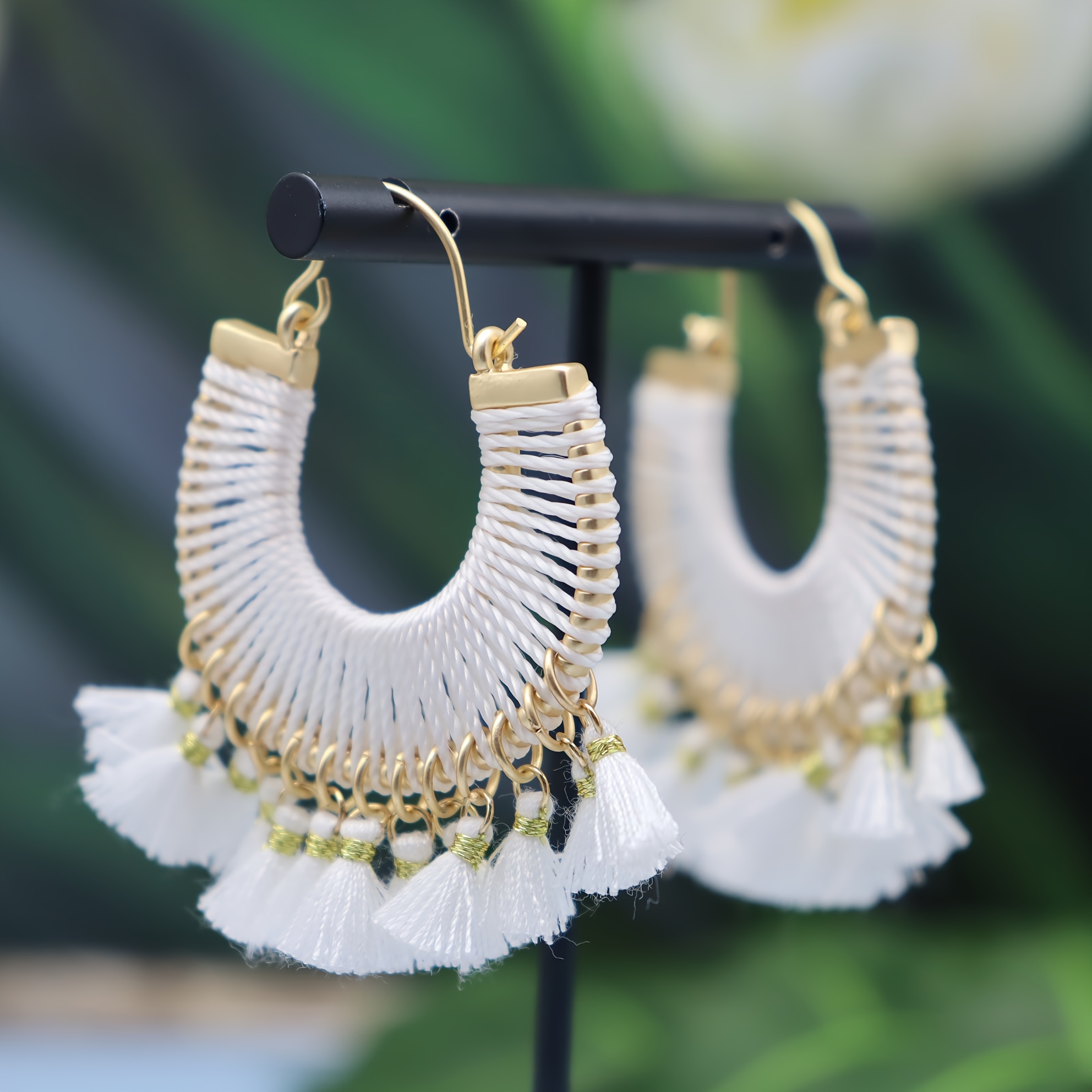 

1pair Boho C-shaped White Tassel Earrings Holiday Style Simple Party Ear Ornaments Jewelry Gift
