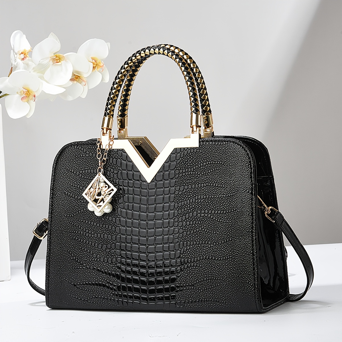 

2024 New Large Capacity Shaped Handbag Women' Fashionable Single Shoulder Crossbody Bag Long Shoulder Strap Women'