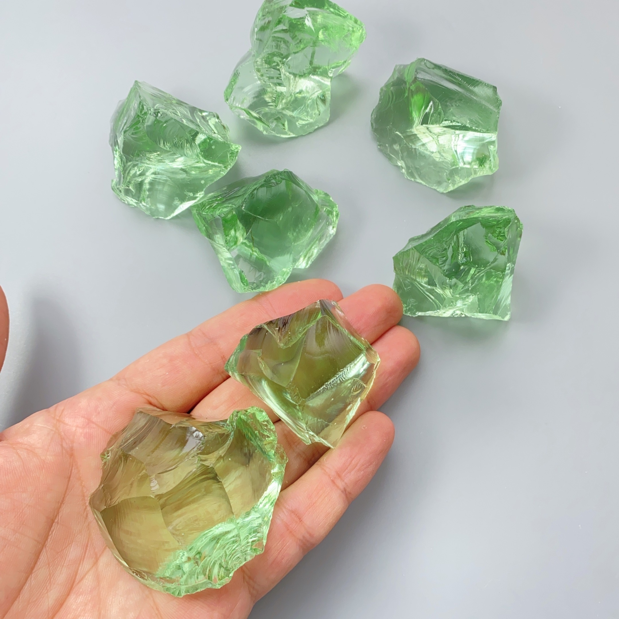 40g/100g/200g Light Green Quartz Crystal Glass Stones Bohemian Style,  Heart-Shaped Home Decor, Aromatherapy Relaxation, and