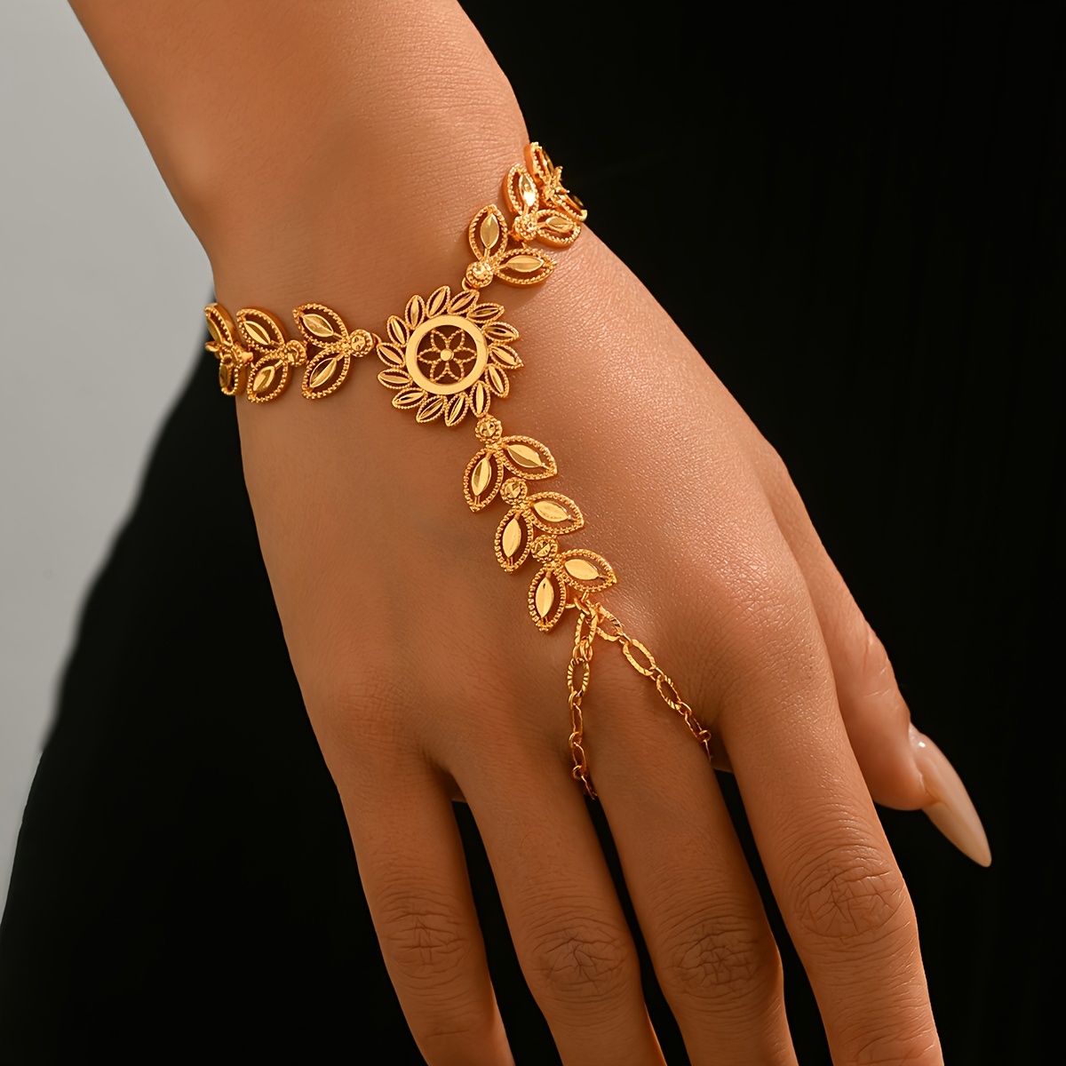 TEMU A Vintage Wheat Ear Ramadan Middle Eastern Women's Mitten Bracelet, Suitable For Wearing At Holiday Parties And Performances