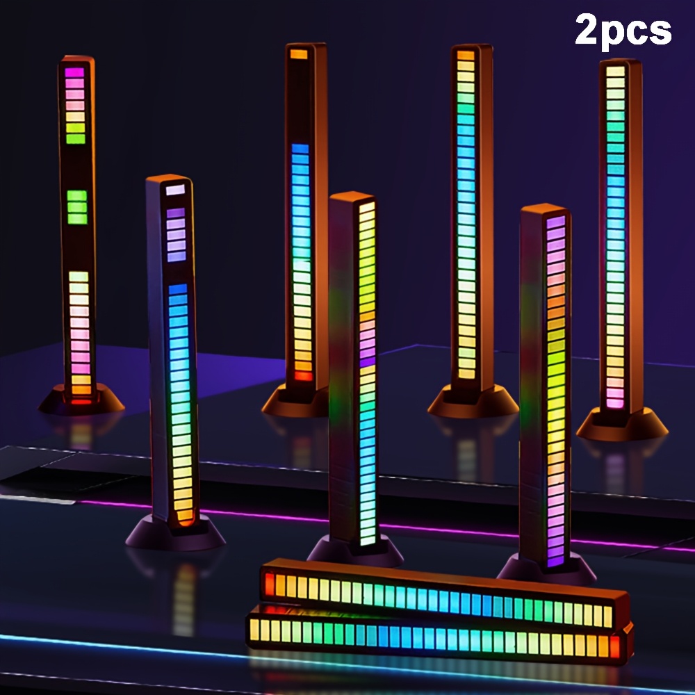 Комплект от 2 RGB LED светлини за пикап, които отговарят на звука, създавайки живи атмосфери за гейминг, партита и употреба на бюро. Тези USB-акумулаторни светлини сменят цветовете си в синхронизация с музиката.