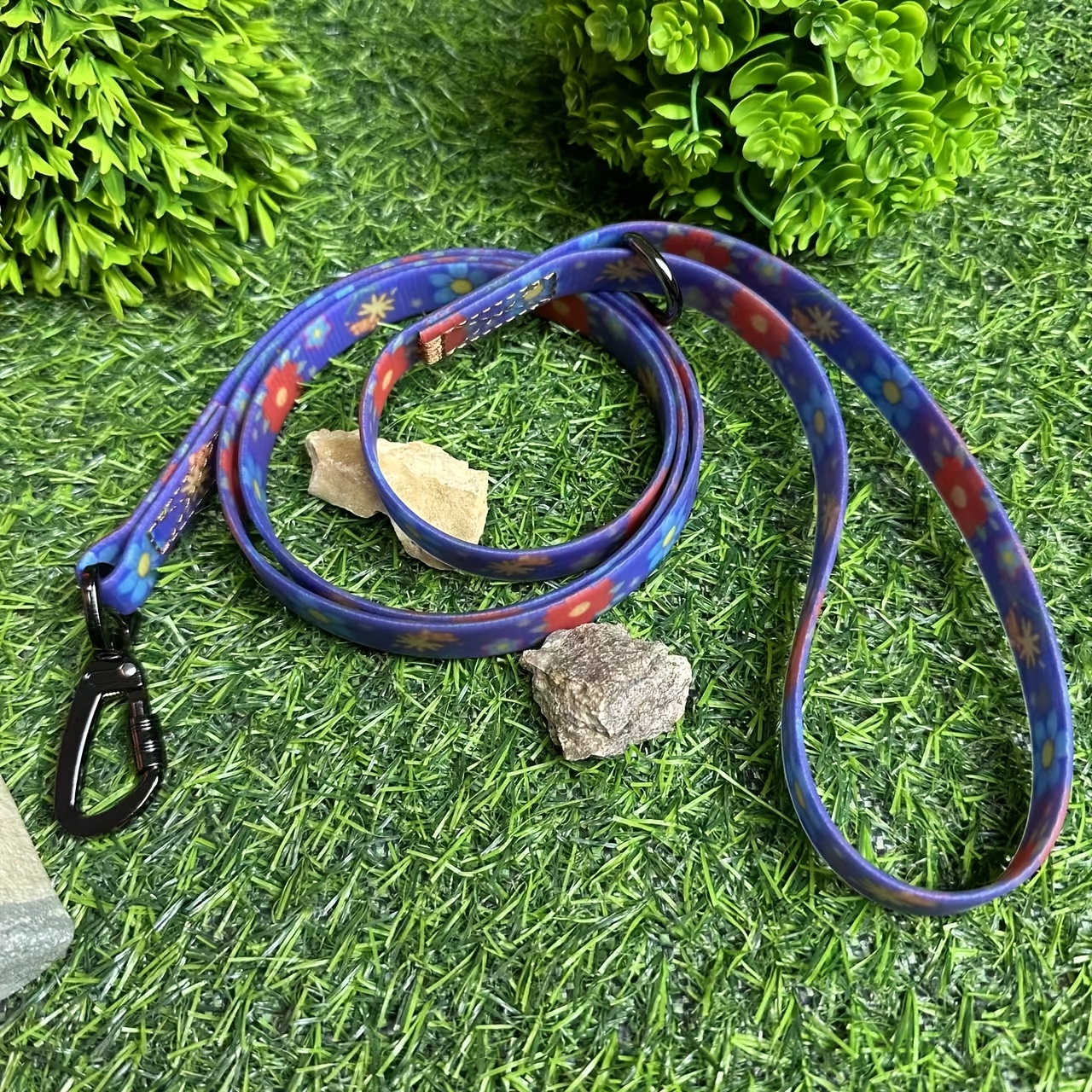 Durable PVC Pet Leash for Medium-Sized Dogs