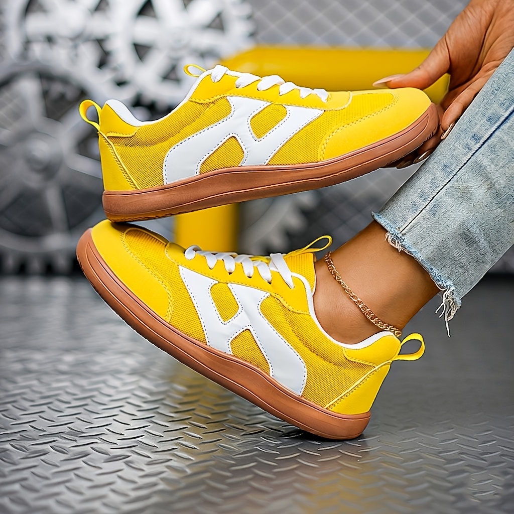 Wide-Toe German Training Shoes for Men and Women