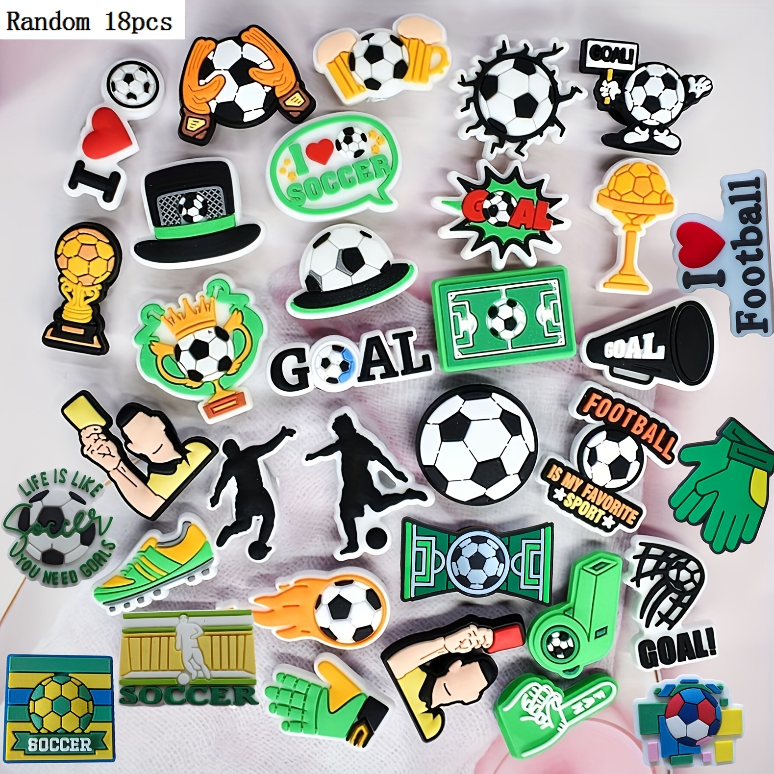 E-shop Zufälliges 18-teiliges Set Fußball-Serie Schuh-Deko-Anhänger für Clogs, Jigs, Bubble Slides, Sandalen, DIY-Schuhzubehör für Feiertagsgeschenke,