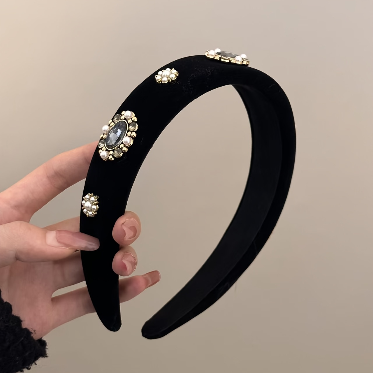 Image of 1pc Solid Color Rhinestone Headband, Light Luxury Minimalist High Crown Hair Accessory, New High-end Style