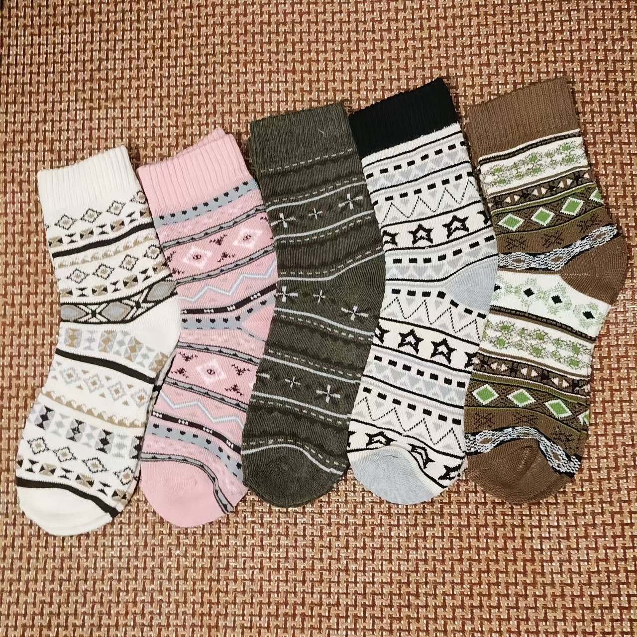 TEMU 5 Pairs Of Winter Vintage Warm Mid-calf Socks For Women, Thick Ethnic Style Couple's Terry Socks