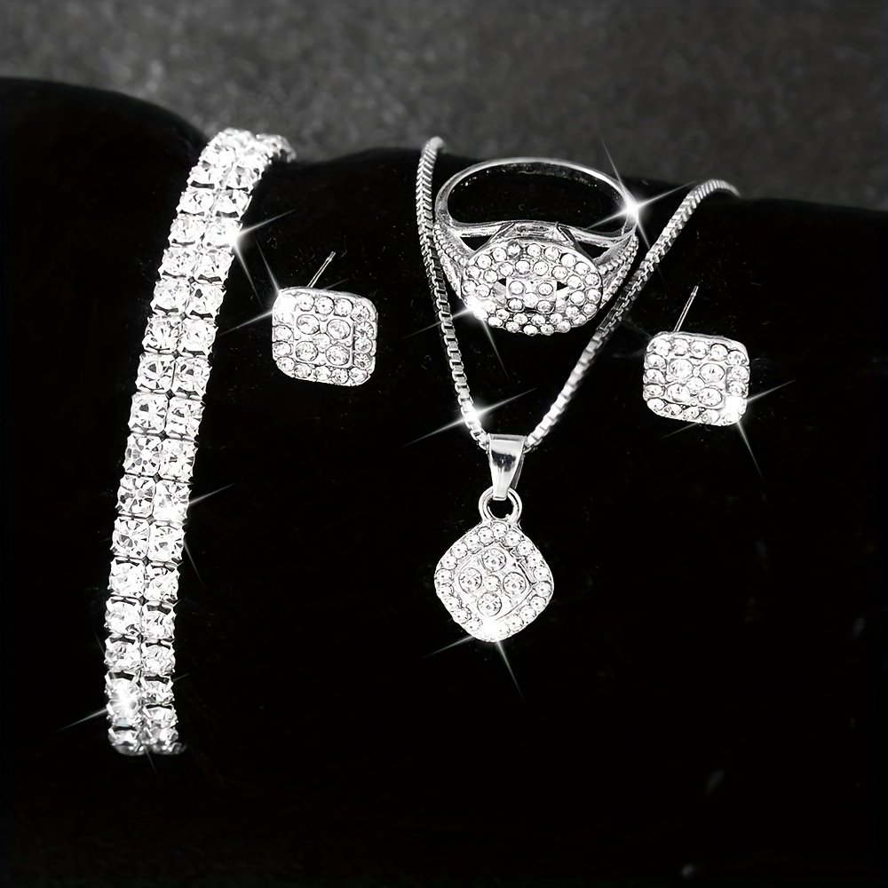 

Elegant 5pcs Silvery Jewelry Set For Women - Includes Square Pendant Necklace, Bracelet, Earrings & Ring | Perfect Gift For Her