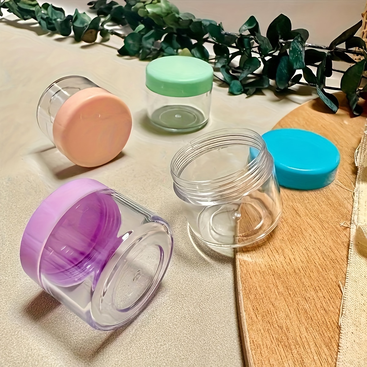 

20g Pots de Voyage en Plastique (4pcs) - Contenants Cosmétiques Rechargeables et - Pots à Crème de Toilette avec Couvercles pour Lotion, Maquillage, Crème pour - Accessoires de Voyage Lavables à