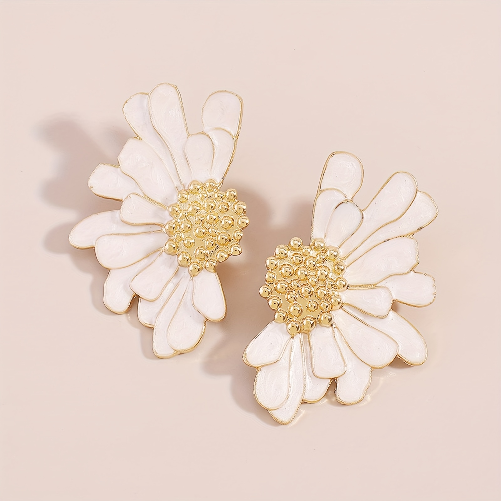 Image of 1 Pair Of Vintage Elegant Large Floral Enamel Drop Earrings With A Design, Suitable For Women' Casual Wear And Party Vacation Occasions