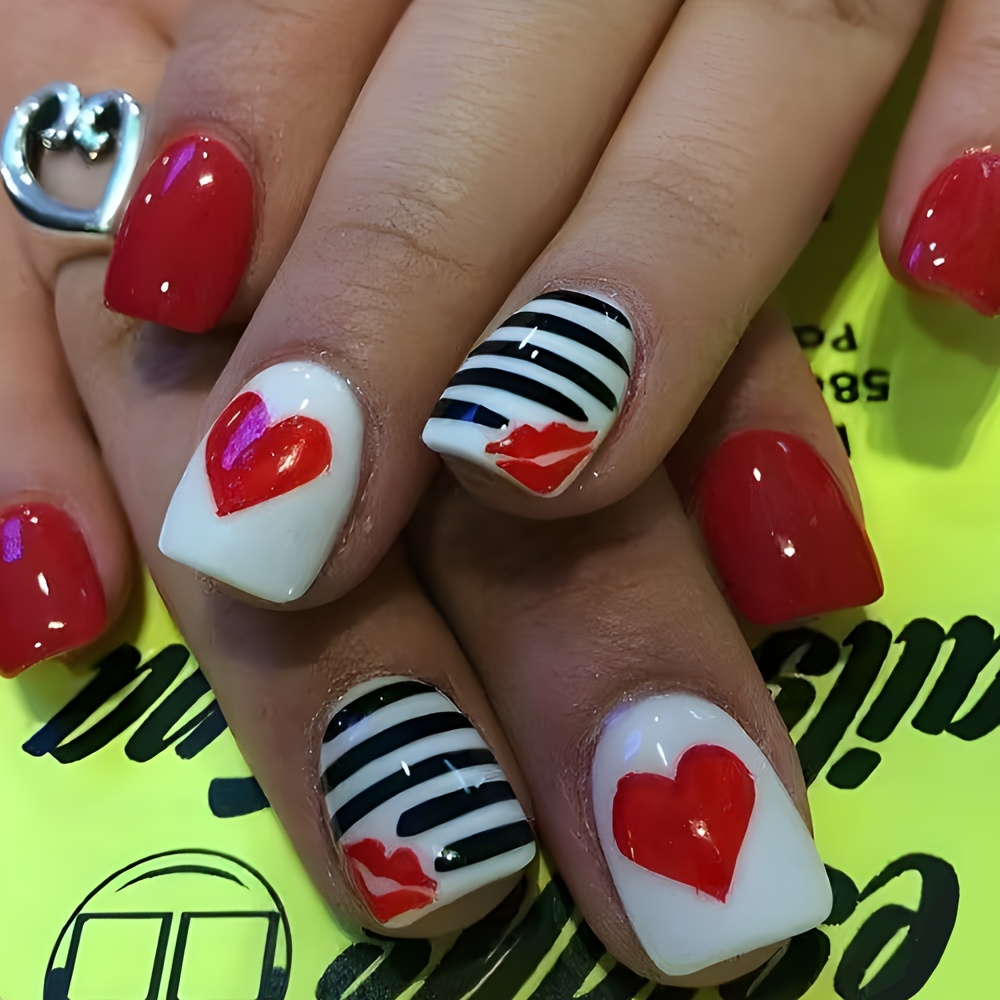 

24pcs Valentine's Day Press-on Nails Set - Short Square, With Heart And Lipstick Kiss Designs, Black & White Striped Accents - Women & Girls