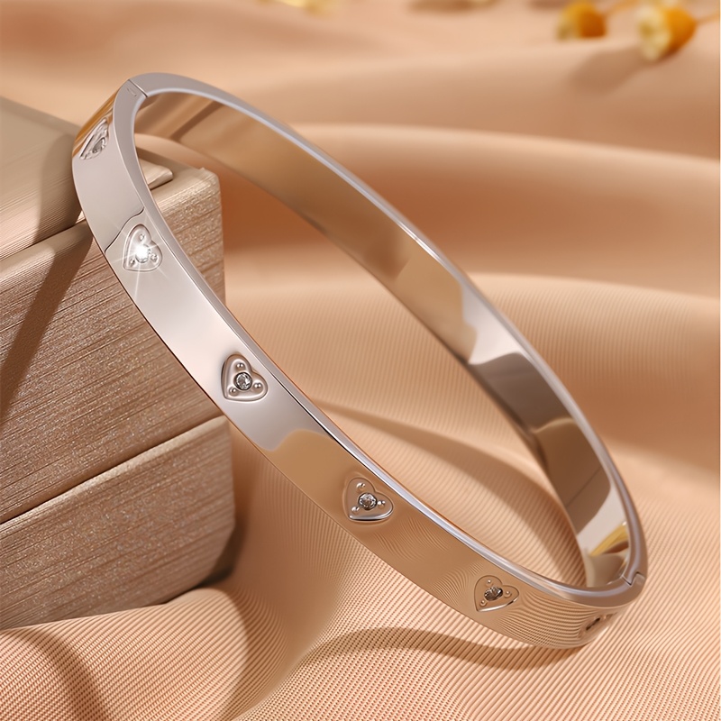 2pc Women's Open Rectangular Links & Silvery Heart Band Bracelet Set